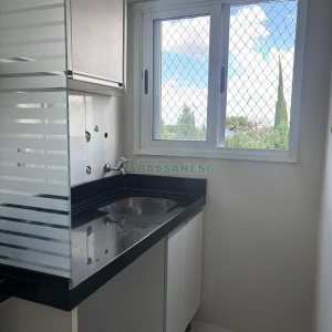 Apartamento com 58m², 2 dormitórios, 1 vaga, no bairro Planalto em Caxias do Sul para Alugar