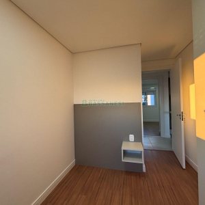 Apartamento com 52m², 2 dormitórios, 1 vaga, no bairro Centro em Caxias do Sul para Alugar