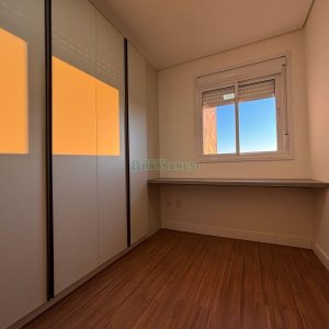 Apartamento com 52m², 2 dormitórios, 1 vaga, no bairro Centro em Caxias do Sul para Alugar