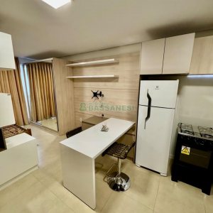 Apto Mobiliado com 41m², 1 dormitório, no bairro Petrópolis em Caxias do Sul para Alugar
