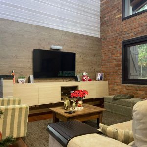 Chácara com 393m², 4 dormitórios, 4 vagas, no bairro Linha 30 em Caxias do Sul para Comprar
