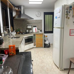 Chácara com 393m², 4 dormitórios, 4 vagas, no bairro Linha 30 em Caxias do Sul para Comprar