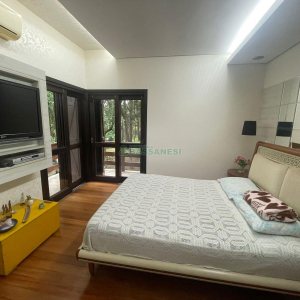 Chácara com 393m², 4 dormitórios, 4 vagas, no bairro Linha 30 em Caxias do Sul para Comprar