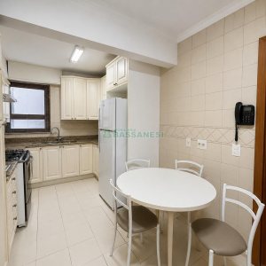 Apartamento com 217m², 3 dormitórios, 3 vagas, no bairro Exposição em Caxias do Sul para Comprar