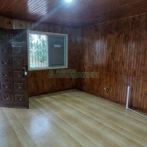 Casa com 195m², 3 dormitórios, 1 vaga, no bairro Jardim das Hortências em Caxias do Sul para Alugar
