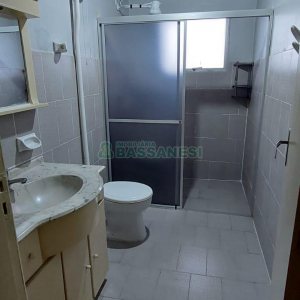 Casa com 195m², 3 dormitórios, 1 vaga, no bairro Jardim das Hortências em Caxias do Sul para Alugar