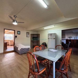 Casa Mobiliada com 190m², 3 dormitórios, 3 vagas, no bairro Cinqüentenário em Caxias do Sul para Alugar