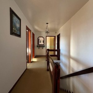 Casa Mobiliada com 190m², 3 dormitórios, 3 vagas, no bairro Cinqüentenário em Caxias do Sul para Alugar