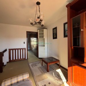 Casa Mobiliada com 190m², 3 dormitórios, 3 vagas, no bairro Cinqüentenário em Caxias do Sul para Alugar