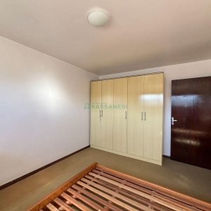 Casa Mobiliada com 190m², 3 dormitórios, 3 vagas, no bairro Cinqüentenário em Caxias do Sul para Alugar