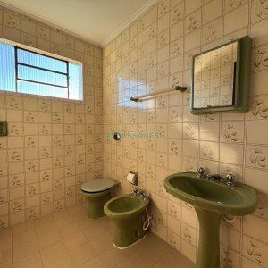 Casa Mobiliada com 190m², 3 dormitórios, 3 vagas, no bairro Cinqüentenário em Caxias do Sul para Alugar