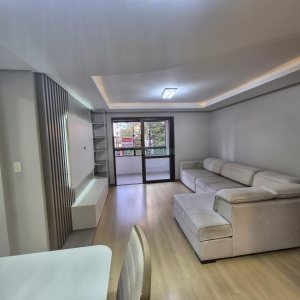 Apto Mobiliado com 95m², 2 dormitórios, 2 vagas, no bairro São Pelegrino em Caxias do Sul para Alugar