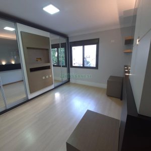 Apto Mobiliado com 95m², 2 dormitórios, 2 vagas, no bairro São Pelegrino em Caxias do Sul para Alugar