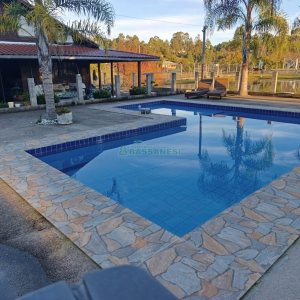 Chácara com 120m², 3 dormitórios, 1 vaga, no bairro Vila Seca em Caxias do Sul para Comprar
