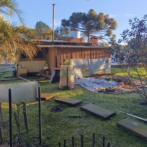 Chácara com 120m², 3 dormitórios, 1 vaga, no bairro Vila Seca em Caxias do Sul para Comprar