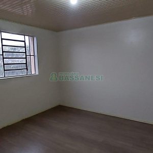 Casa com 60m², 2 dormitórios, no bairro Jardim das Hortências em Caxias do Sul para Alugar
