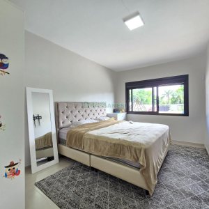Casa com 330m², 4 dormitórios, 6 vagas, no bairro Monte Bérico em Caxias do Sul para Alugar ou Comprar