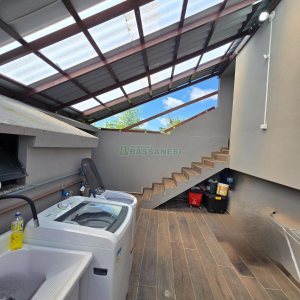 Casa com 330m², 4 dormitórios, 6 vagas, no bairro Monte Bérico em Caxias do Sul para Alugar ou Comprar