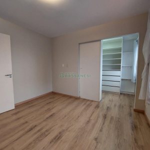 Apto Mobiliado com 60m², 1 dormitório, 1 vaga, no bairro Lourdes em Caxias do Sul para Alugar