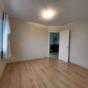 Apto Mobiliado com 60m², 1 dormitório, 1 vaga, no bairro Lourdes em Caxias do Sul para Alugar