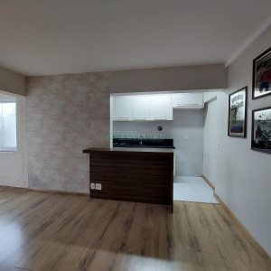 Apto Mobiliado com 60m², 1 dormitório, 1 vaga, no bairro Lourdes em Caxias do Sul para Alugar