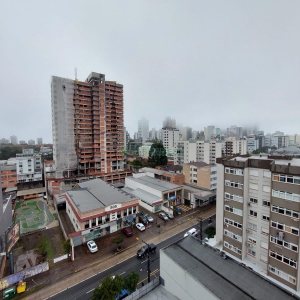 Apto Mobiliado com 60m², 1 dormitório, 1 vaga, no bairro Lourdes em Caxias do Sul para Alugar