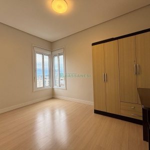 Apartamento com 72m², 2 dormitórios, 2 vagas, no bairro Pio X em Caxias do Sul para Alugar