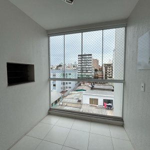 Apartamento com 72m², 2 dormitórios, 2 vagas, no bairro Pio X em Caxias do Sul para Alugar