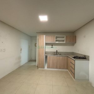 Apartamento com 48m², 1 dormitório, no bairro Petrópolis em Caxias do Sul para Alugar