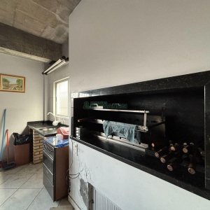 Casa com 250m², 3 dormitórios, 2 vagas, no bairro Cinqüentenário em Caxias do Sul para Alugar
