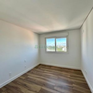 Apartamento com 154m², 3 dormitórios, 3 vagas, no bairro Madureira em Caxias do Sul para Comprar
