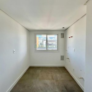 Apartamento com 154m², 3 dormitórios, 3 vagas, no bairro Madureira em Caxias do Sul para Comprar