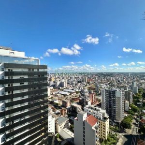 Apartamento com 154m², 3 dormitórios, 3 vagas, no bairro Madureira em Caxias do Sul para Comprar