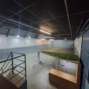 Pavilhão com 570m², no bairro Desvio Rizzo em Caxias do Sul para Alugar