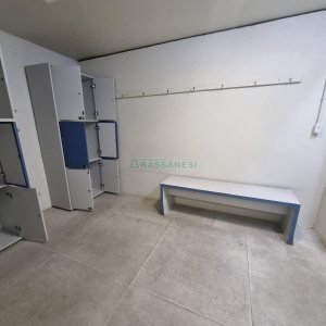 Pavilhão com 570m², no bairro Desvio Rizzo em Caxias do Sul para Alugar