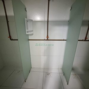 Pavilhão com 570m², no bairro Desvio Rizzo em Caxias do Sul para Alugar