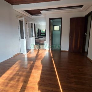 Casa com 300m², 3 dormitórios, 2 vagas, no bairro Linha 40 em Caxias do Sul para Comprar