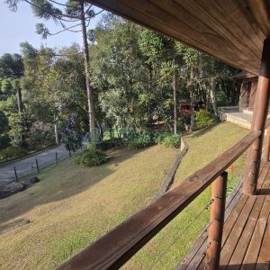 Casa com 300m², 3 dormitórios, 2 vagas, no bairro Linha 40 em Caxias do Sul para Comprar