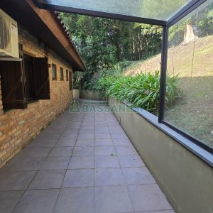 Casa com 300m², 3 dormitórios, 2 vagas, no bairro Linha 40 em Caxias do Sul para Comprar