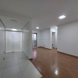 Apartamento com 57m², 2 dormitórios, 1 vaga, no bairro Santa Catarina em Caxias do Sul para Alugar