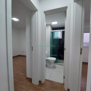 Apartamento com 57m², 2 dormitórios, 1 vaga, no bairro Santa Catarina em Caxias do Sul para Alugar