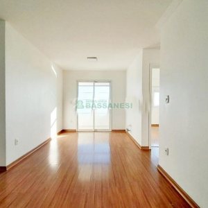Apartamento com 57m², 2 dormitórios, 1 vaga, no bairro Santa Lúcia em Caxias do Sul para Alugar