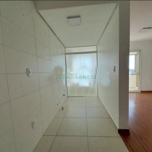 Apartamento com 57m², 2 dormitórios, 1 vaga, no bairro Santa Lúcia em Caxias do Sul para Alugar
