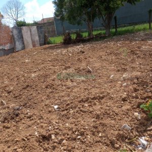 Terreno com 335m², no bairro Jardim América em Caxias do Sul para Comprar