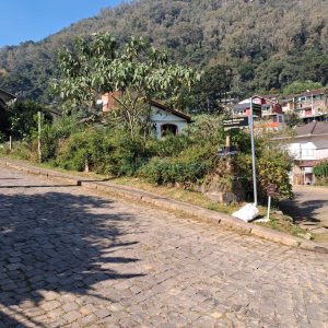 Terreno com 348m², no bairro Galópolis em Caxias do Sul para Comprar