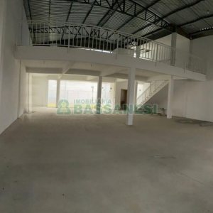 Pavilhão com 346m², no bairro Diamantino em Caxias do Sul para Alugar