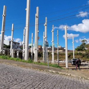 Pavilhão com 800m², no bairro Nossa Senhora de Fátima em Caxias do Sul para Alugar