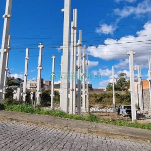 Pavilhão com 800m², no bairro Nossa Senhora de Fátima em Caxias do Sul para Alugar