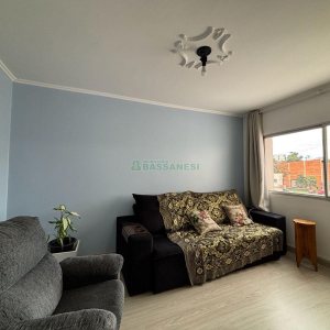 Apartamento com 75m², 3 dormitórios, 1 vaga, no bairro Pio X em Caxias do Sul para Alugar