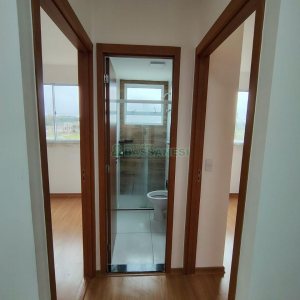 Apartamento com 52m², 2 dormitórios, 1 vaga, no bairro Desvio Rizzo em Caxias do Sul para Alugar